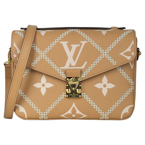 louis vuitton arizona.